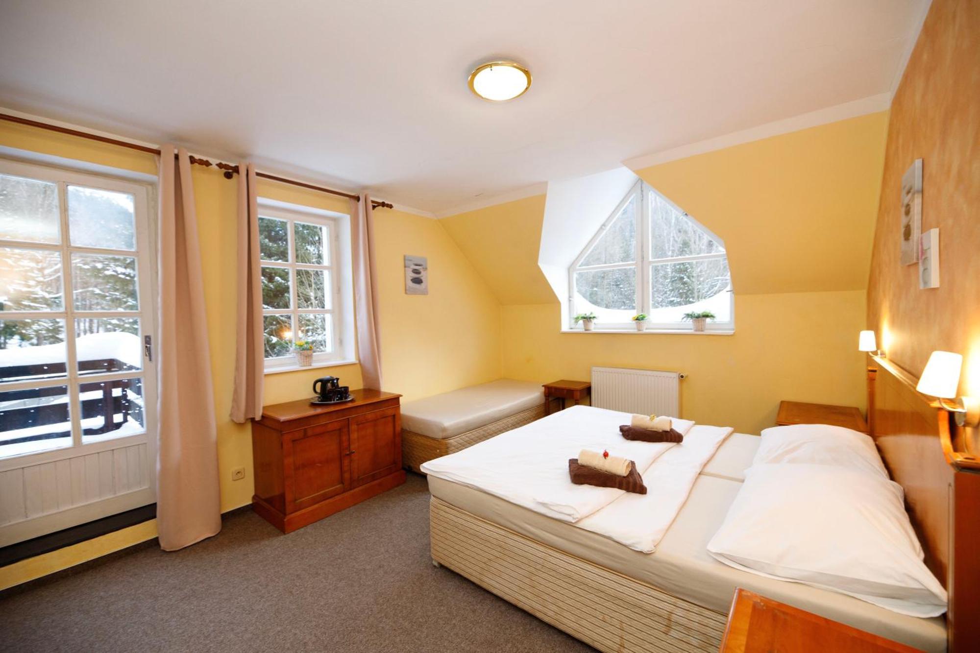 Hotylek Na Myte Hotel Harrachov Luaran gambar